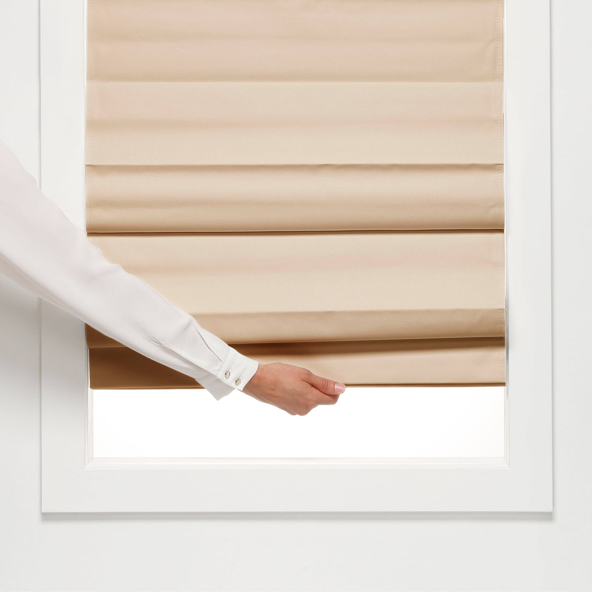 Khaki Insulating Cordless Roman Shade 57 x 72 Z945