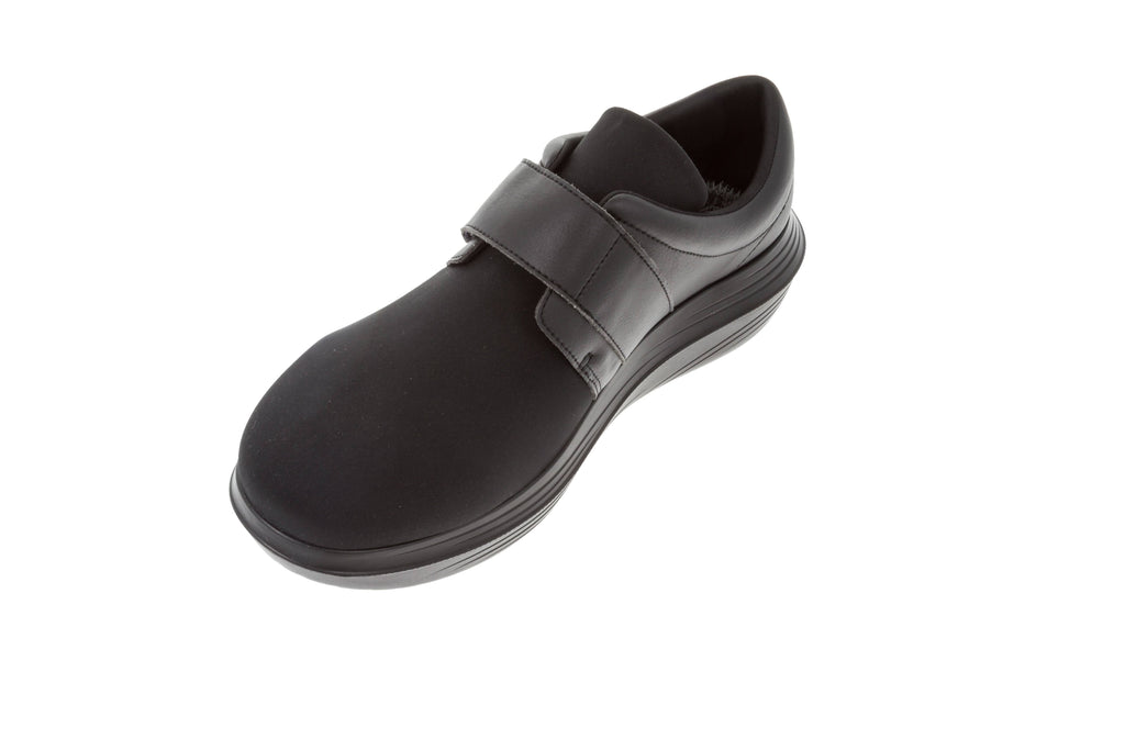 Black 11 E189489