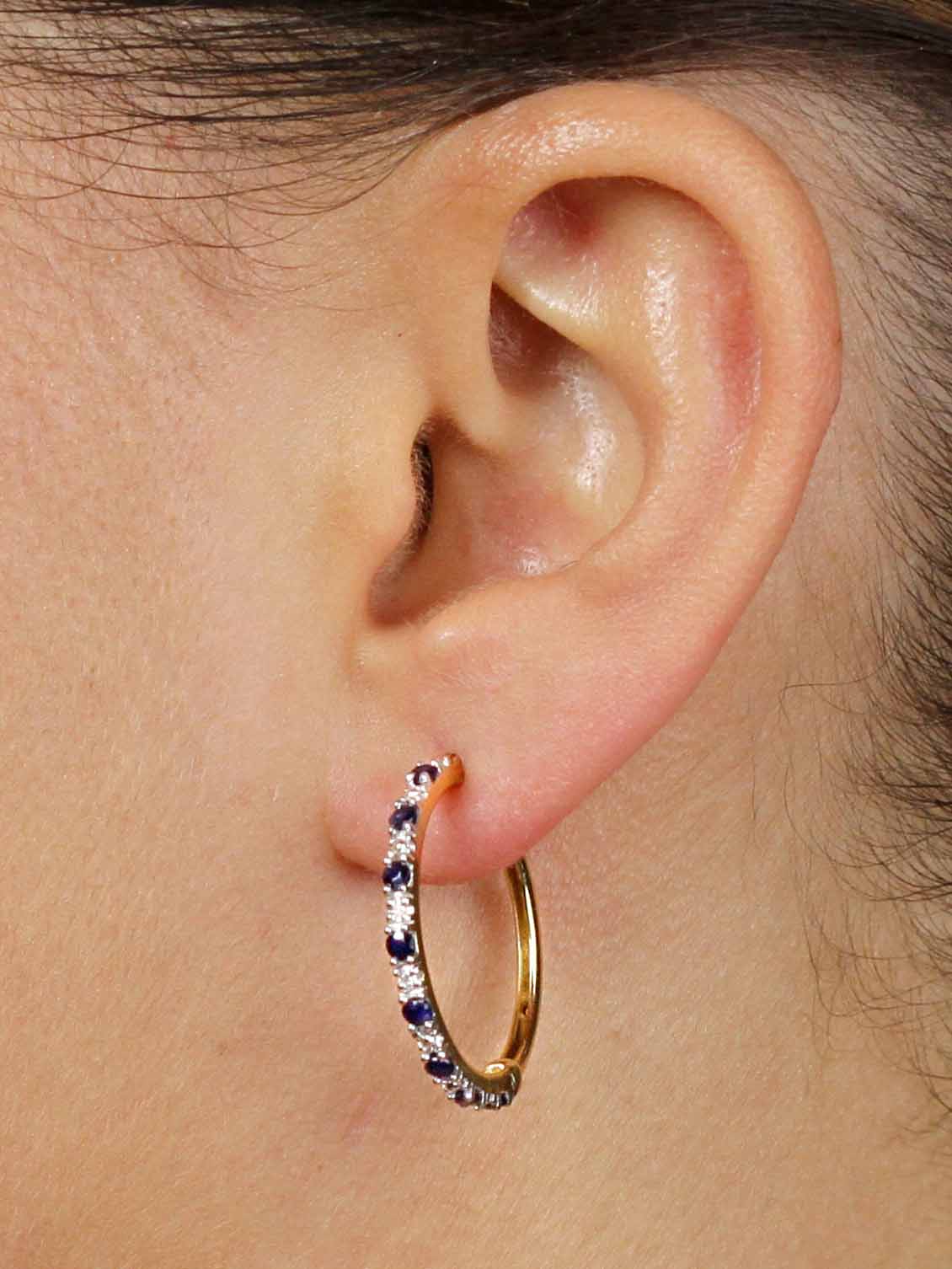 Midnight Blue Sapphire Hoop Earrings in 18k Gold-plated Sterling Silver G447