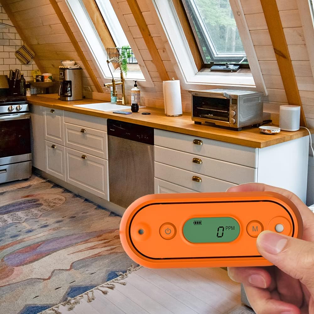 Carbon Monoxide Detector with Visual, Audible, and Vibrating Alerts, Portable CO Monitor, IP67 Waterproof, Battery Operated V203
