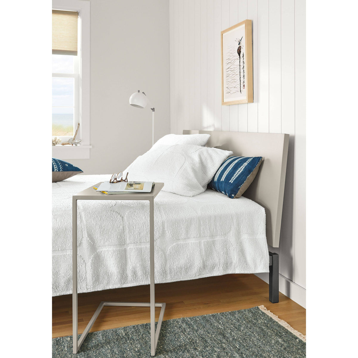 Scarlet Red Slim C-Shaped Table I415