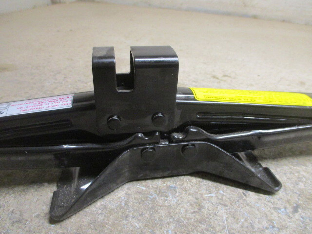 OEM Wheel Tire Jack Assembly for Kia Sportage M4957