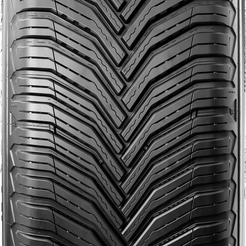 235/60R18 All-Season Car Tire D173