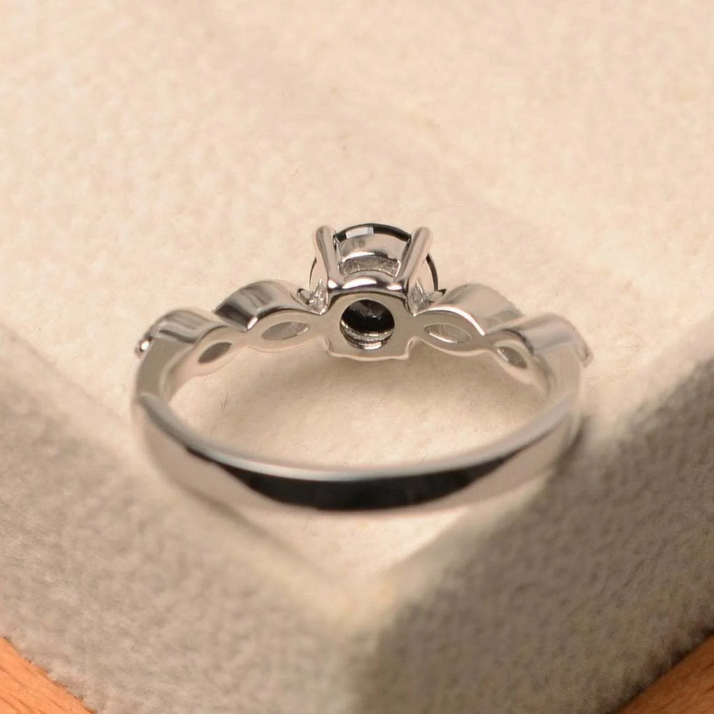 925 Sterling Silver Black Onyx Engagement Ring U7166
