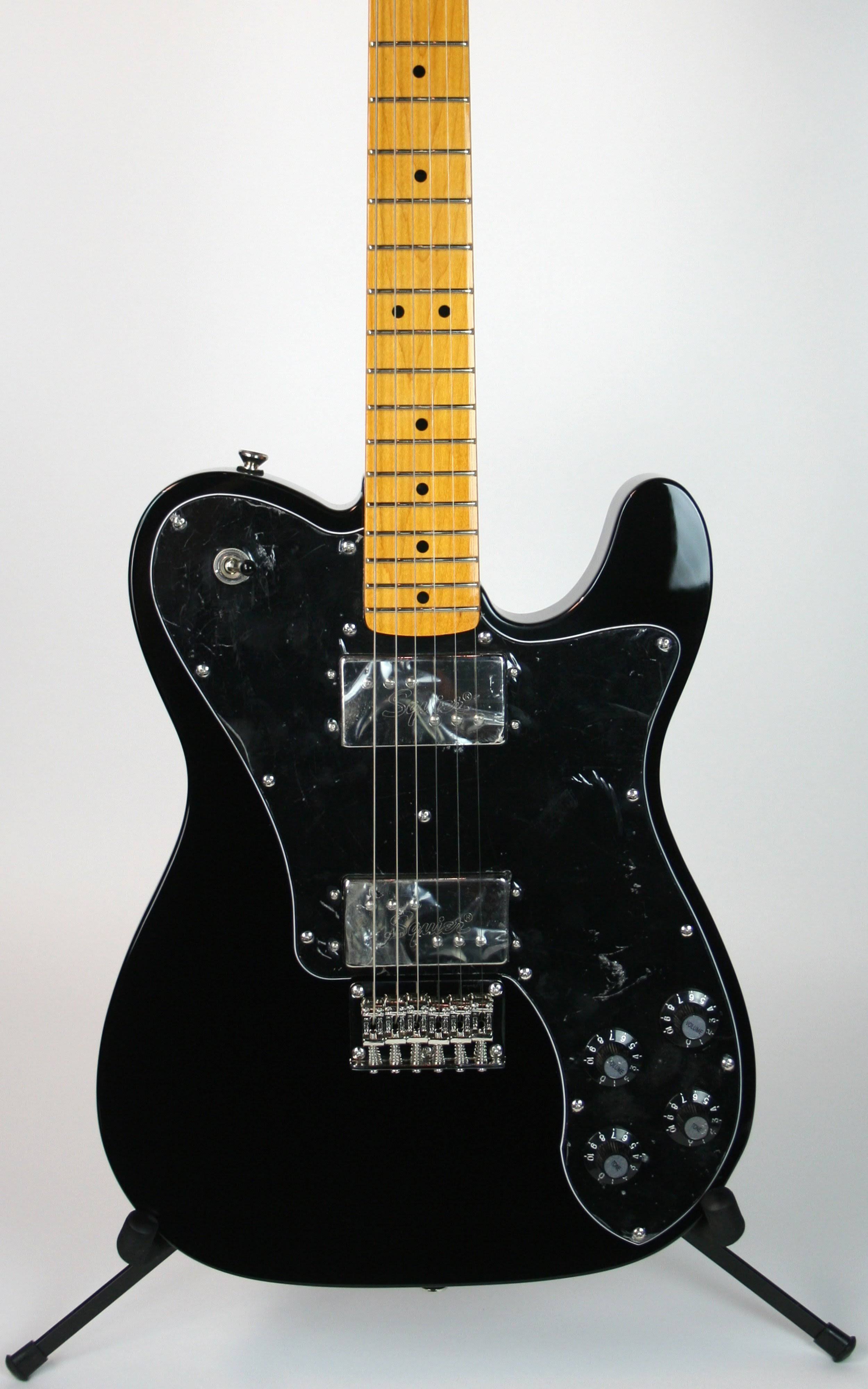 Black Electric Guitar V600540