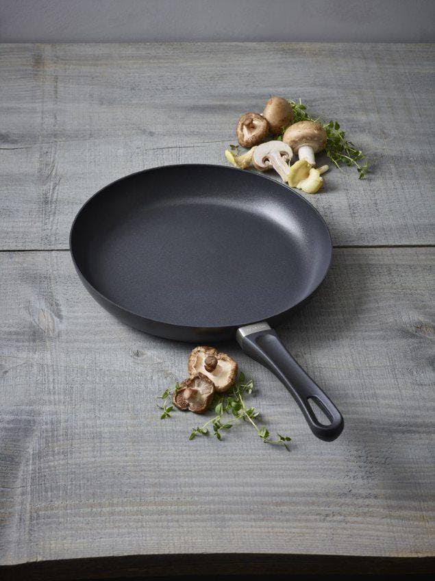Classic Fry Pan 24cm U4266