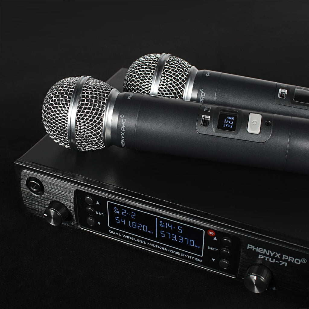 Dual Handheld Wireless Microphone System, 2x100 Channels C970223